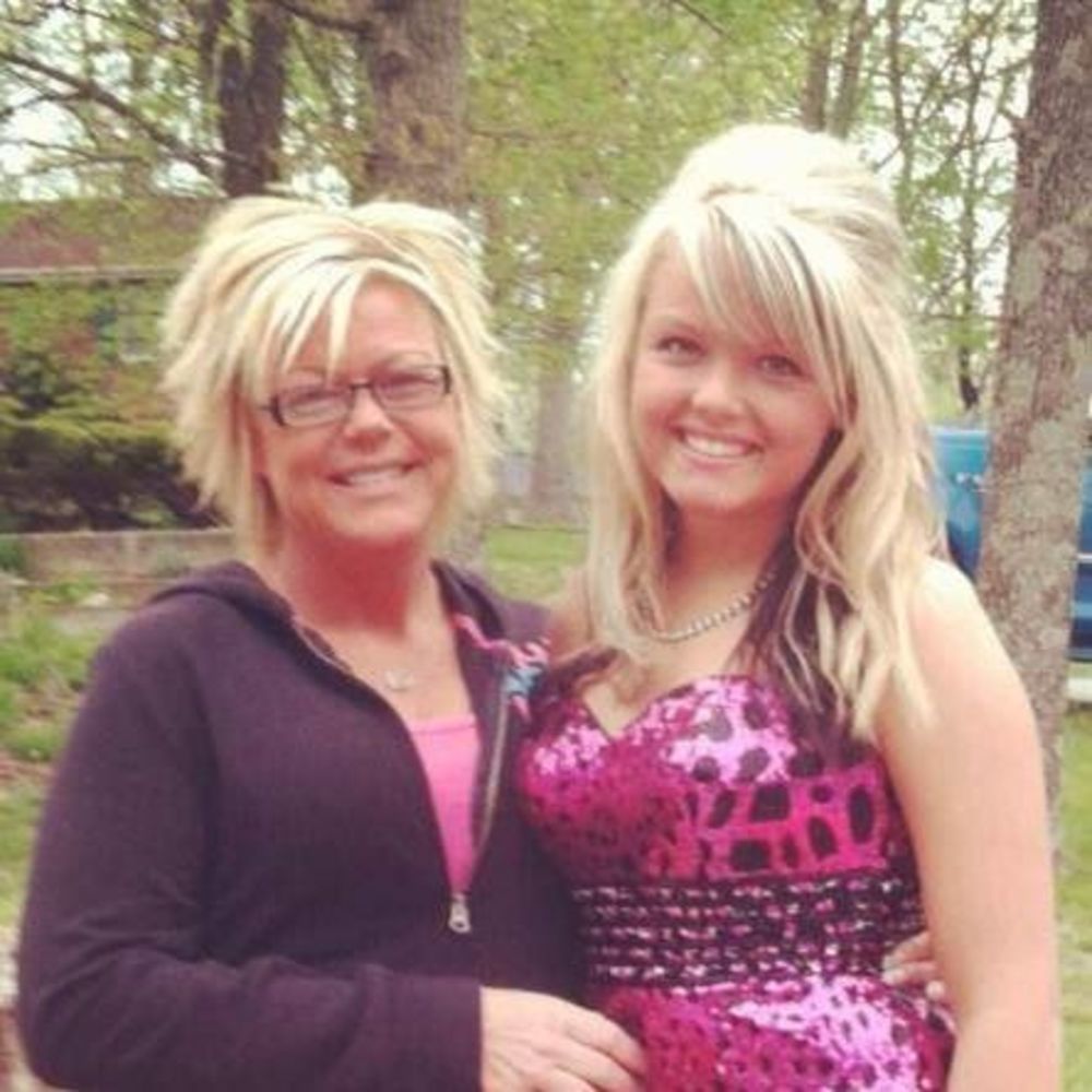 Meet your Posher, Dana